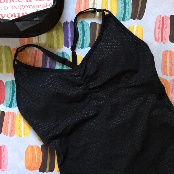 lululemon athletica Tops - Size 8 Lululemon NWT The Easy Bodysuit Black 💎